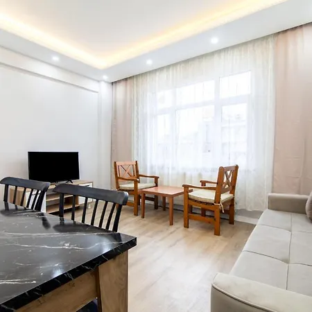 Modern Flat Close To Osmanbey Metro Station *