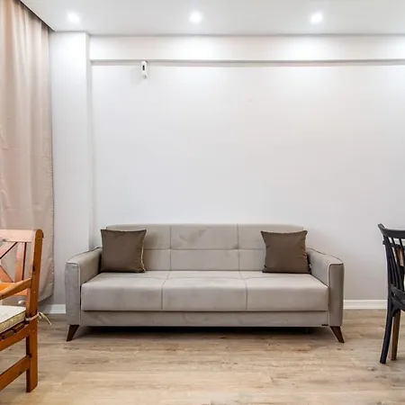 Modern Flat Close To Osmanbey Metro Station *
